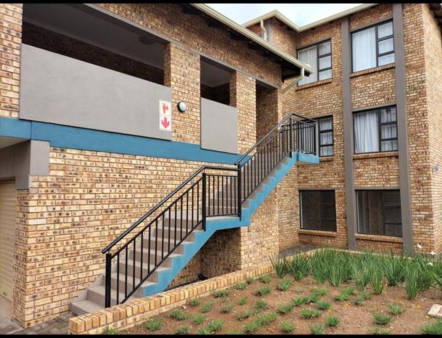 2 BEDROOM PROPERTY TO RENT IN RASLOUW